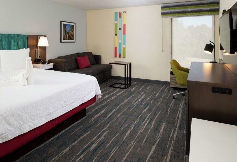 Отель Hampton Inn Greensboro Airport