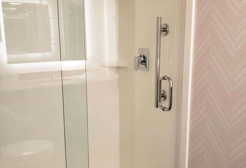 فندق Hampton Inn Greensburg