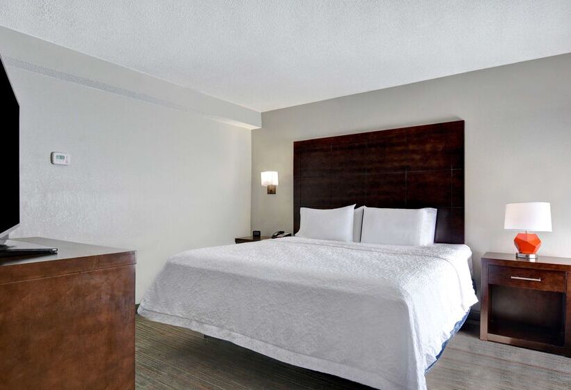 فندق Hampton Inn Greenwood