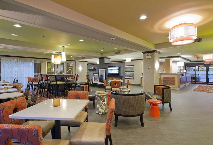 فندق Hampton Inn Greenwood