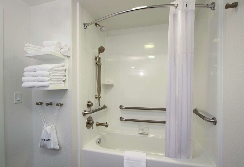 فندق Hampton Inn Hagerstown I 81