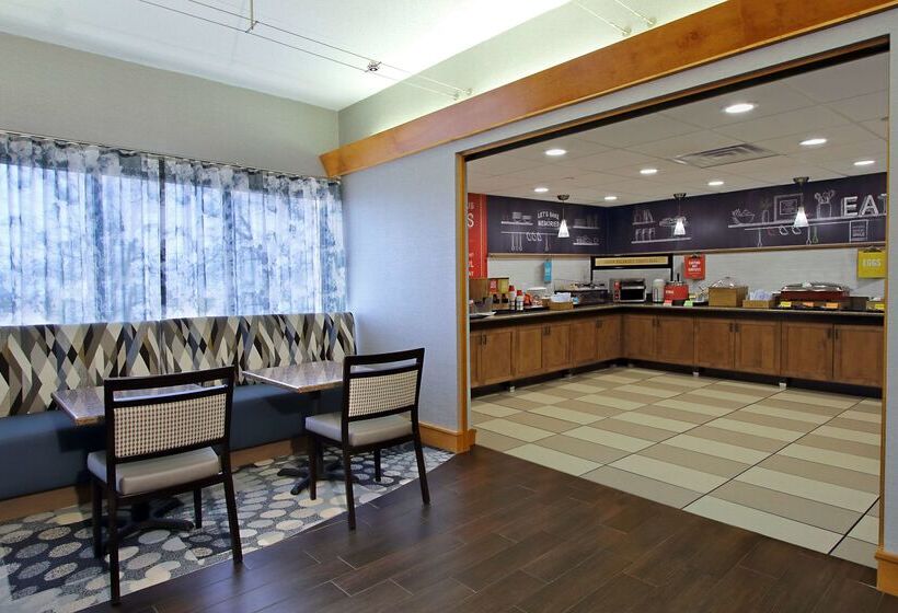 فندق Hampton Inn Hagerstown I 81