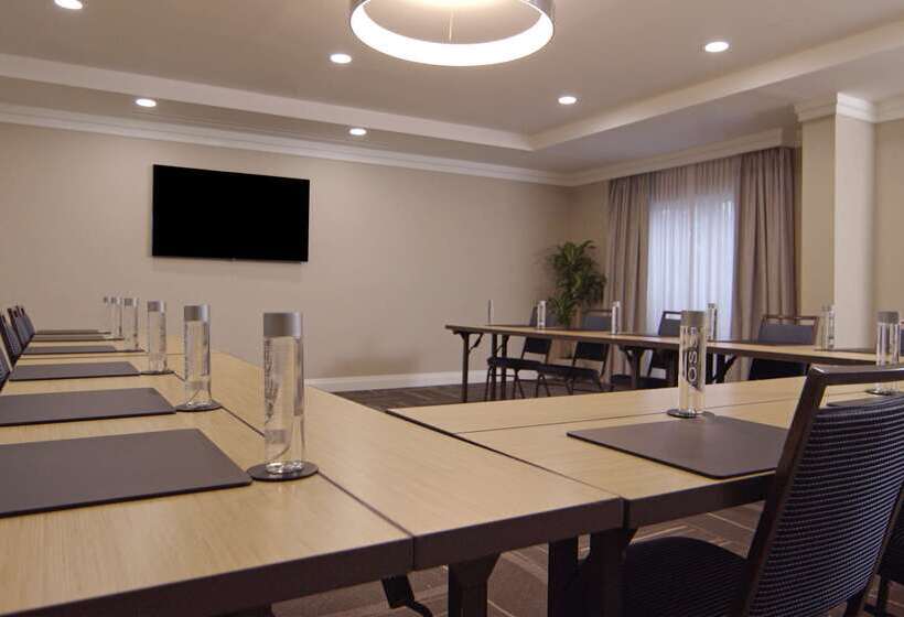 فندق Hampton Inn By Hilton Hallandale Beach Aventura