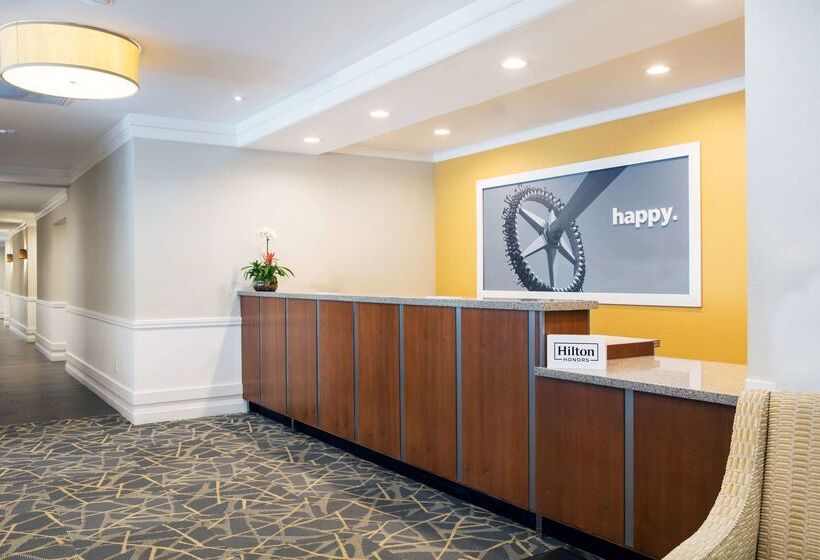 فندق Hampton Inn By Hilton Hallandale Beach Aventura