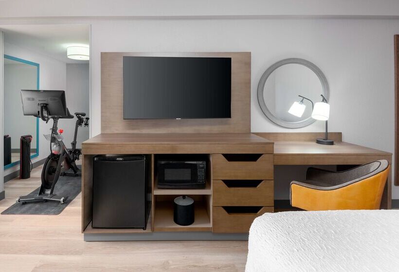 هتل Hampton Inn Hartford/airport