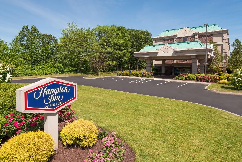 هتل Hampton Inn Hartford/airport