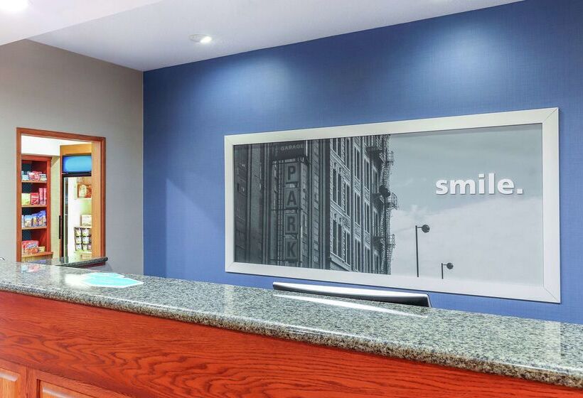 هتل Hampton Inn Heath Newark