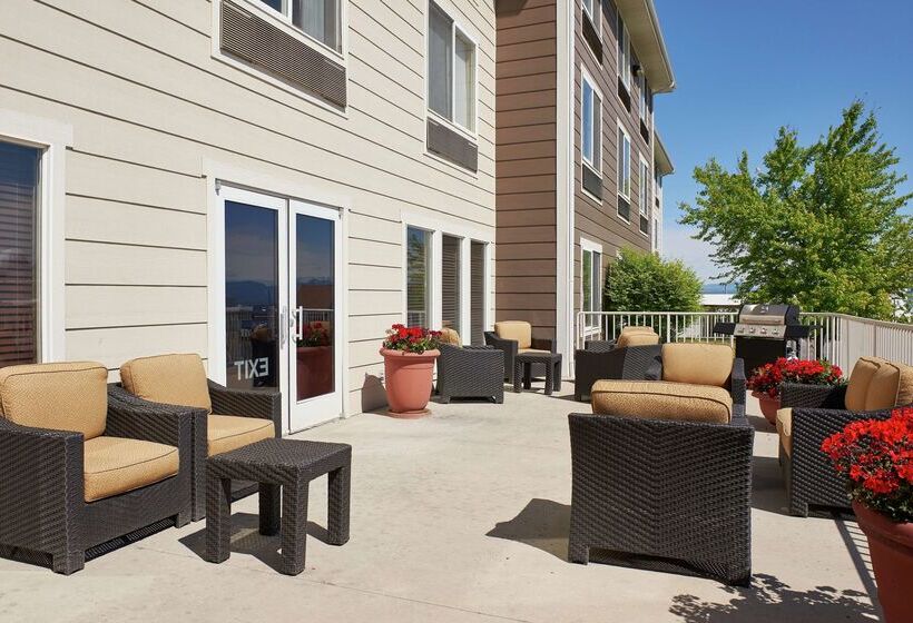 هتل Hampton Inn Helena