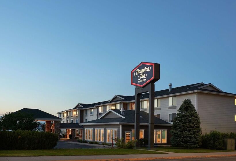 هتل Hampton Inn Helena