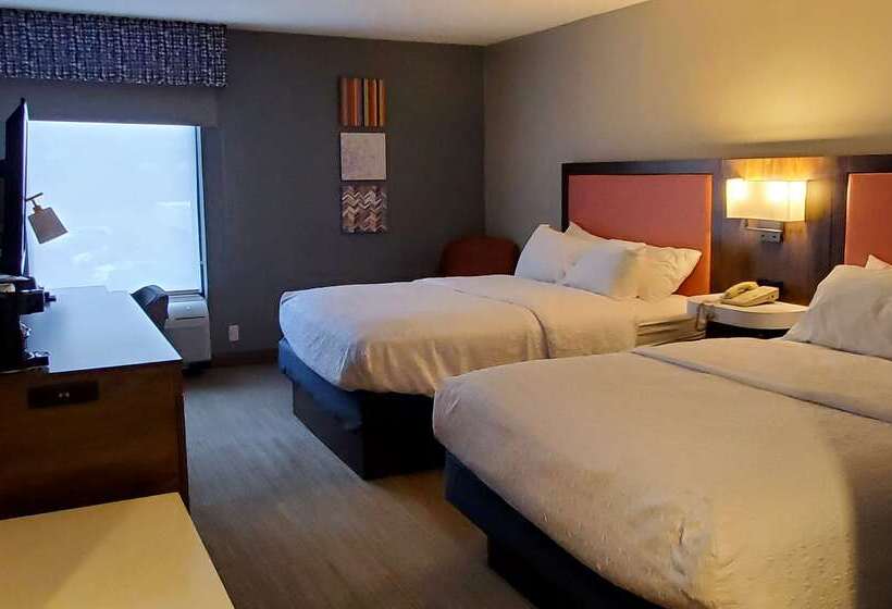 فندق Hampton Inn Hillsville