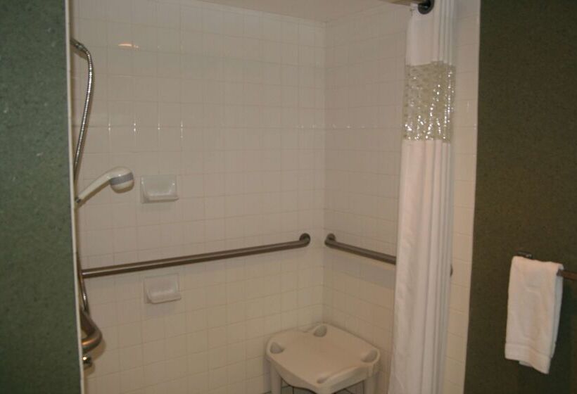 فندق Hampton Inn Hillsville