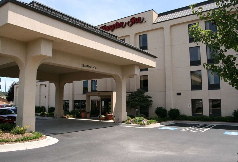 فندق Hampton Inn Hillsville