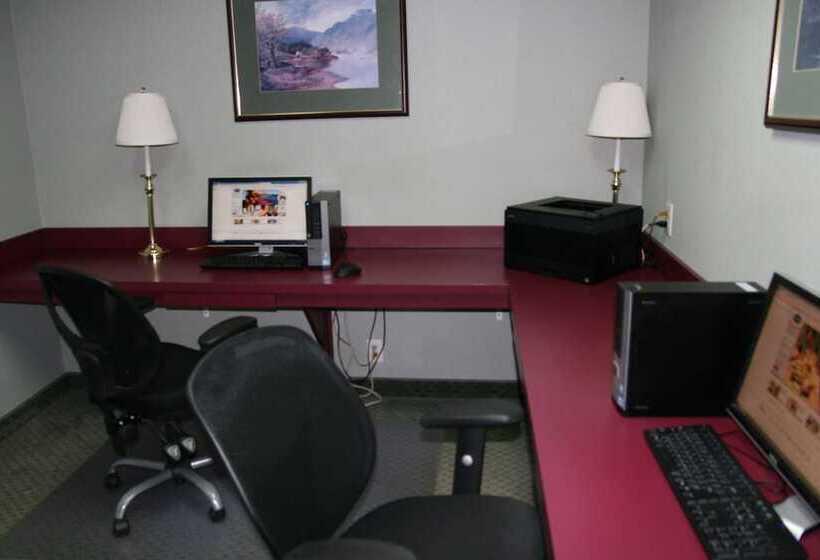 فندق Hampton Inn Hillsville