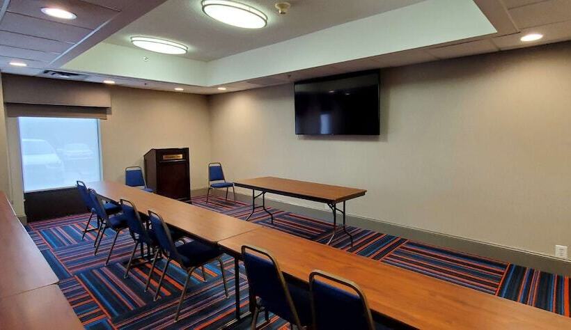 فندق Hampton Inn Hillsville