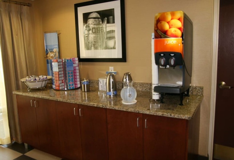 فندق Hampton Inn Hillsville