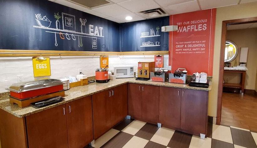 فندق Hampton Inn Hillsville