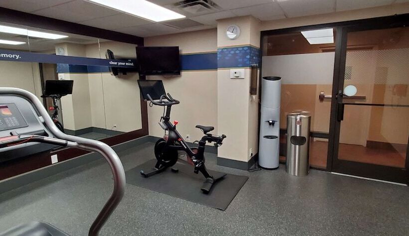 فندق Hampton Inn Hillsville