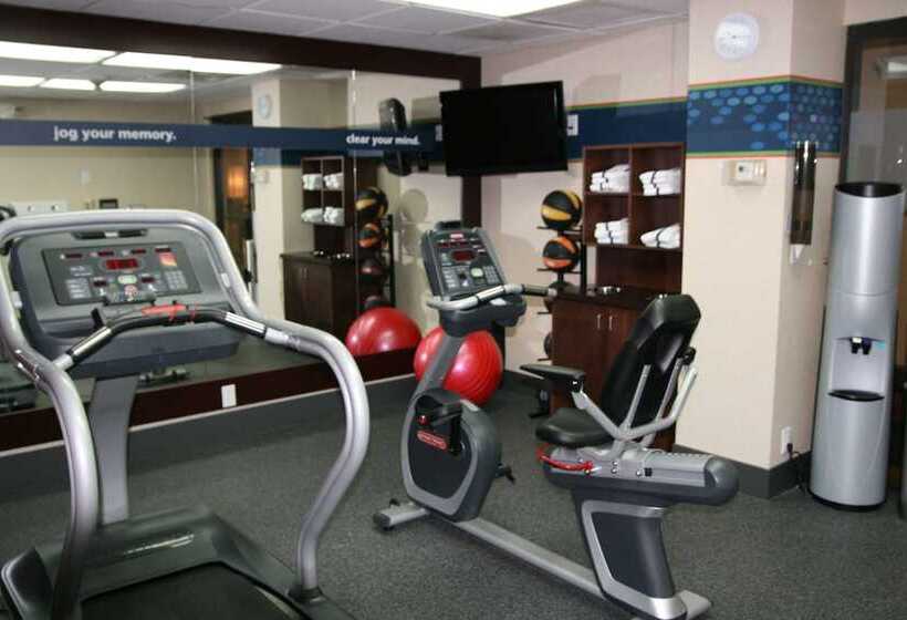 فندق Hampton Inn Hillsville