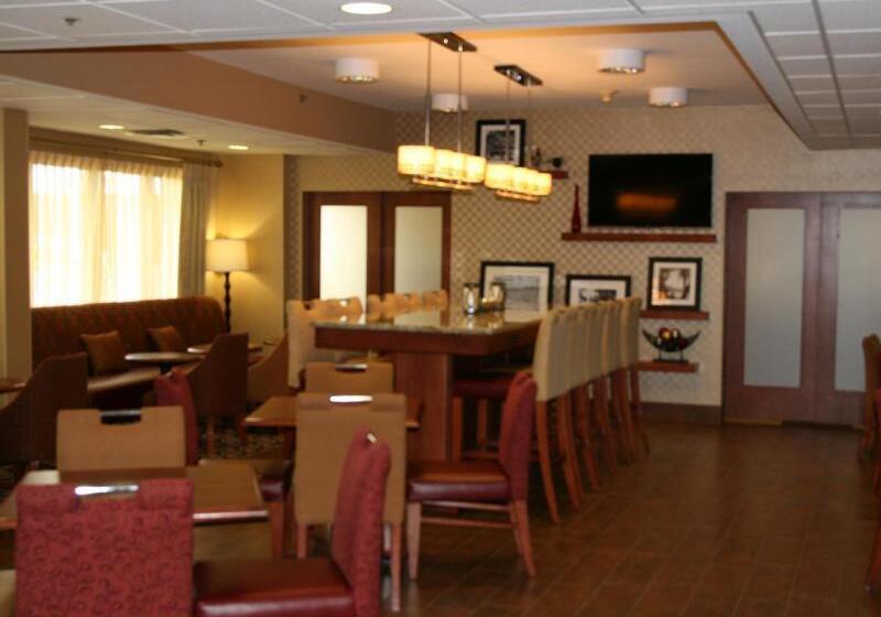 فندق Hampton Inn Hillsville