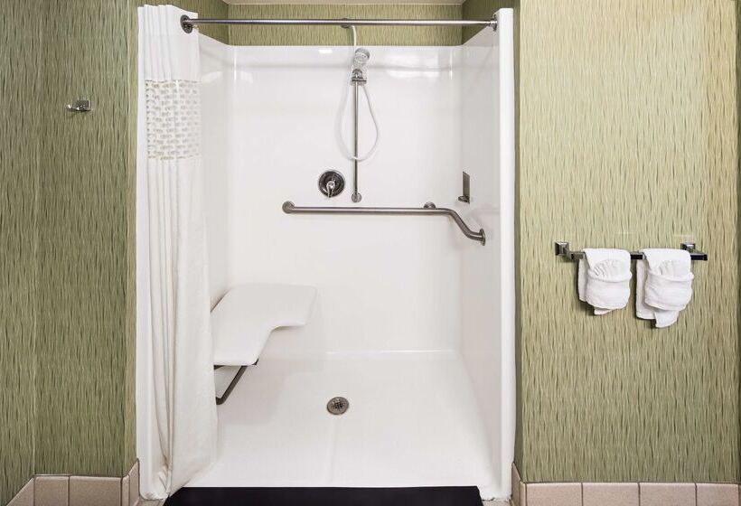 فندق Hampton Inn Hinesville