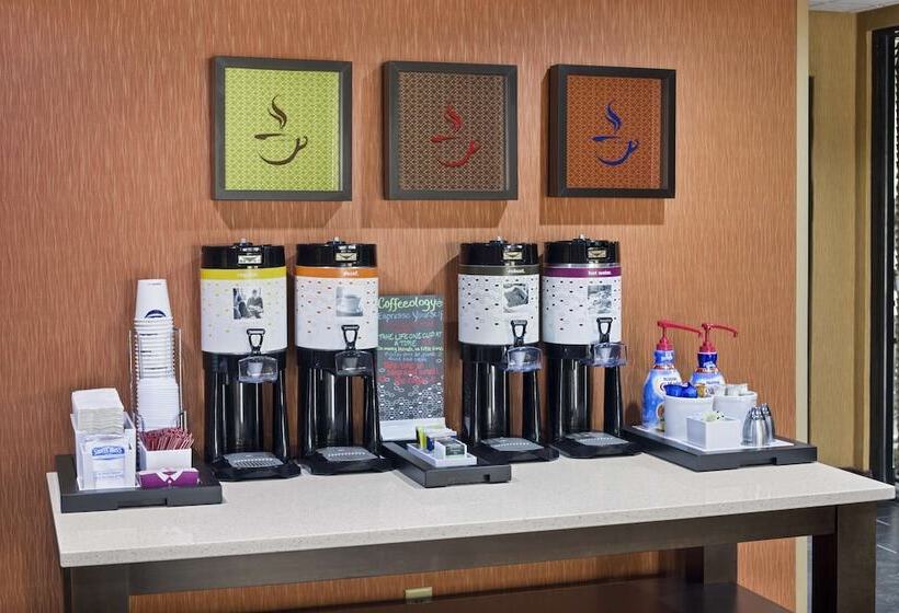 فندق Hampton Inn Hinesville