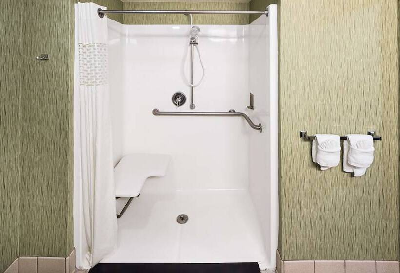 فندق Hampton Inn Hinesville