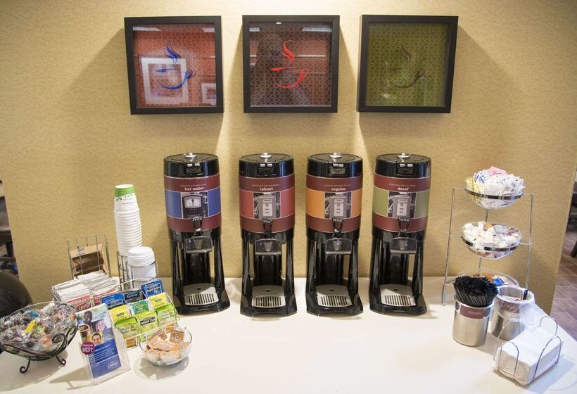هتل Hampton Inn Houstonpearland