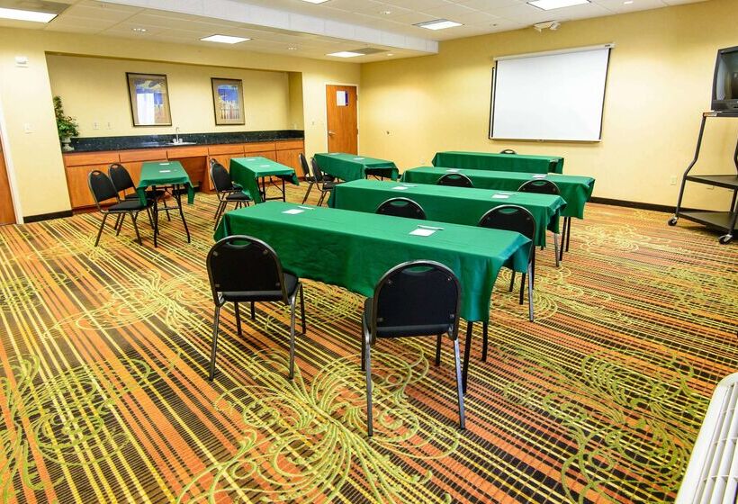 هتل Hampton Inn Houstonpearland