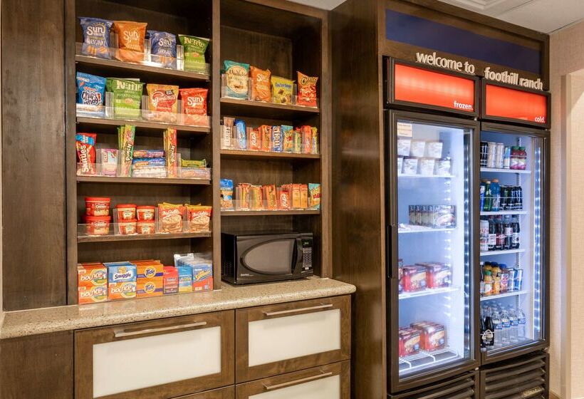 فندق Hampton Inn By Hilton Irvine East   Lake Forest