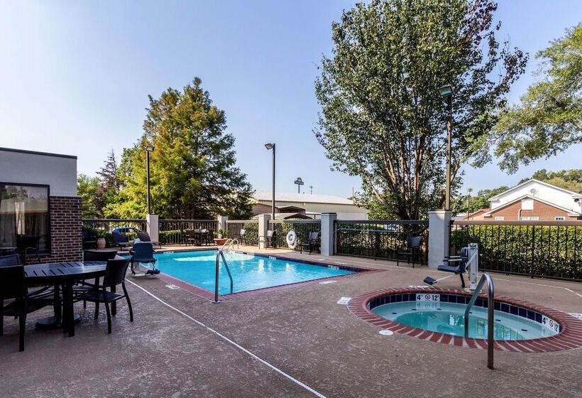 فندق Hampton Inn Jackson/pearlinternational Airport