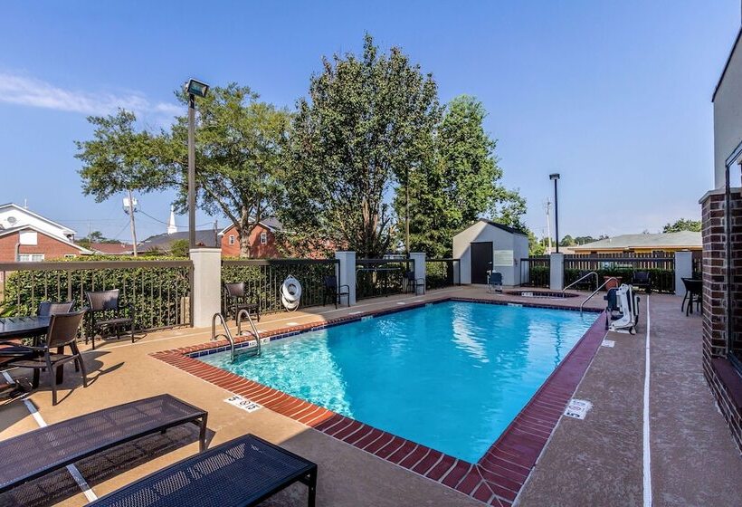 فندق Hampton Inn Jackson/pearlinternational Airport