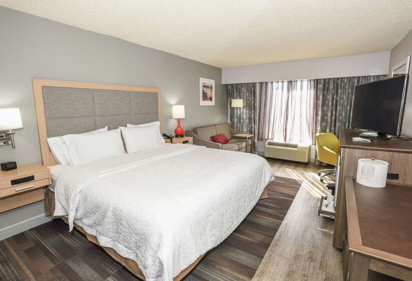 فندق Hampton Inn Jacksonville East Regency Square