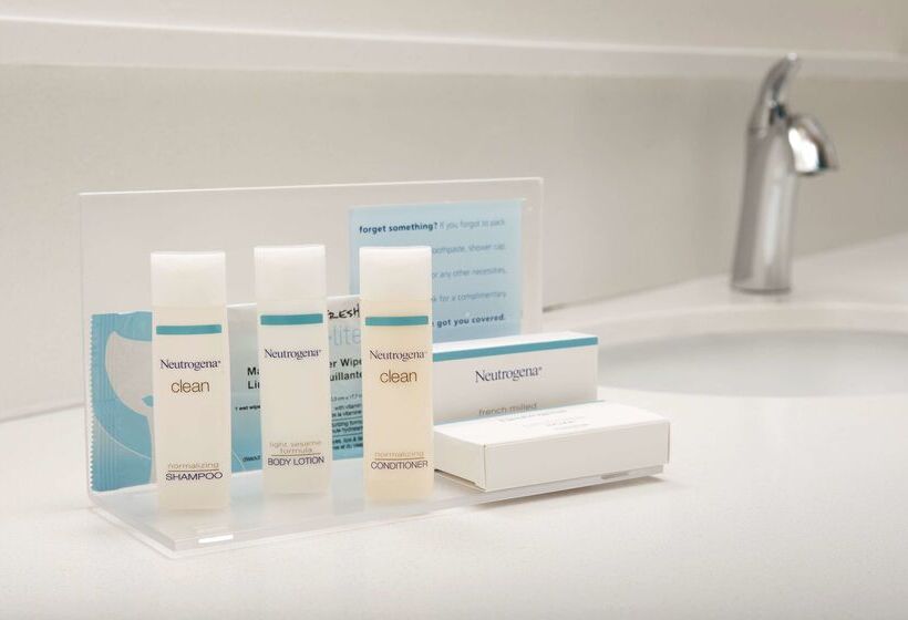 בית מלון כפרי Hampton Inn Kansas City The Legends