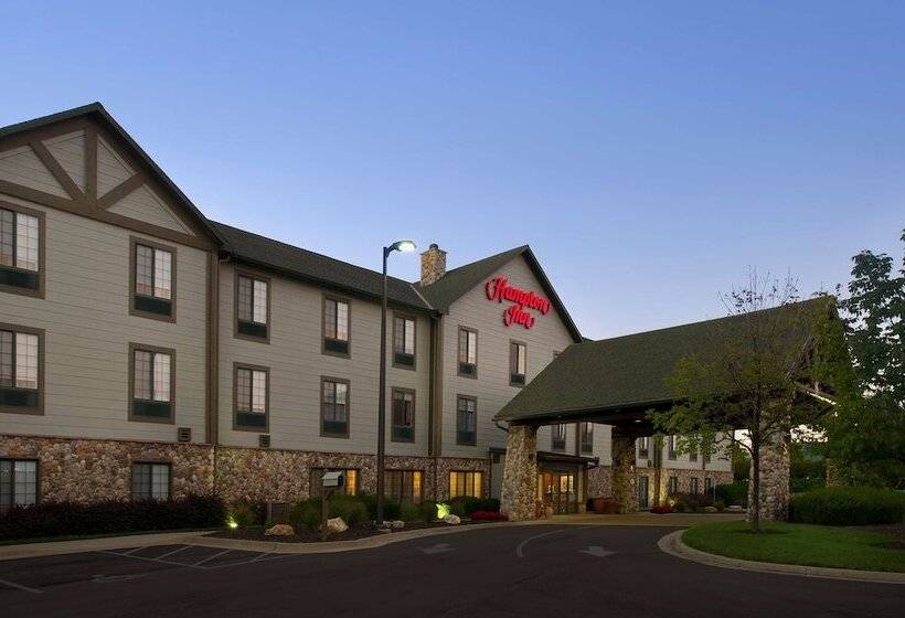 בית מלון כפרי Hampton Inn Kansas City The Legends