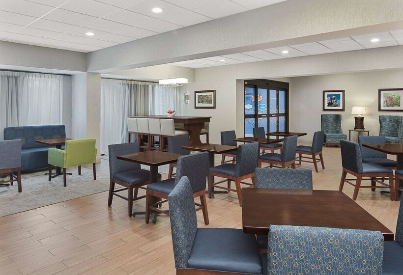 فندق Hampton Inn Lagrange Near Callaway Gardens