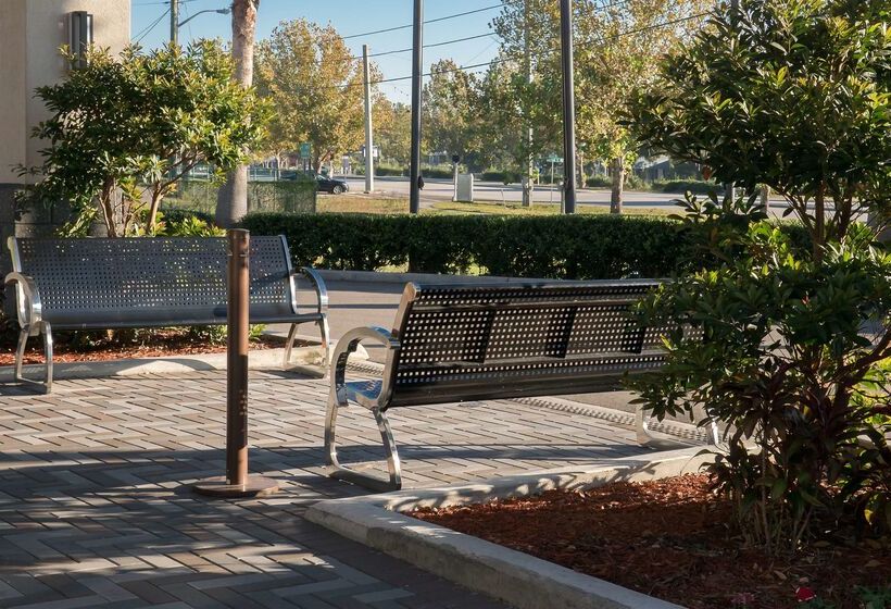 فندق Hampton Inn Lakeland