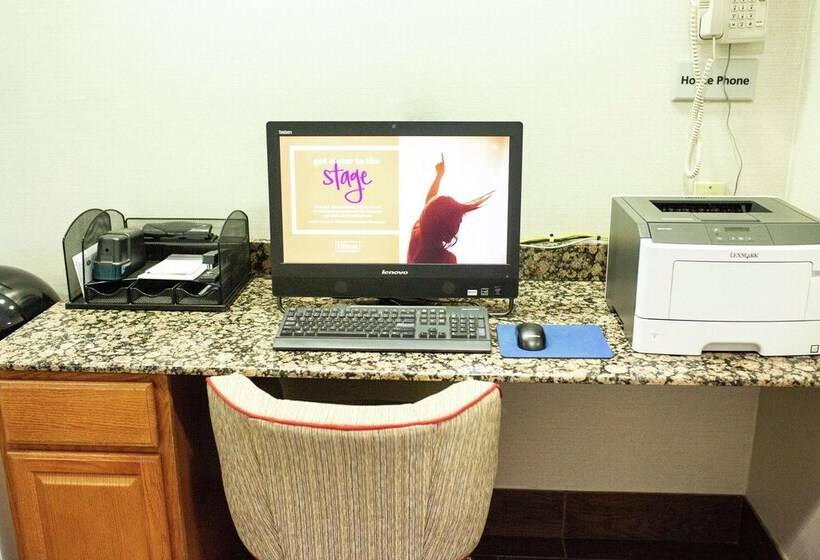 호텔 Hampton Inn Lancaster