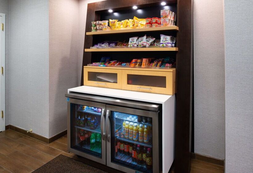 בית מלון כפרי Hampton Inn Laporte In