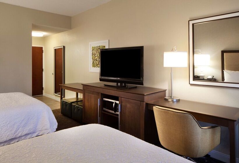 فندق Hampton Inn Lawrenceville