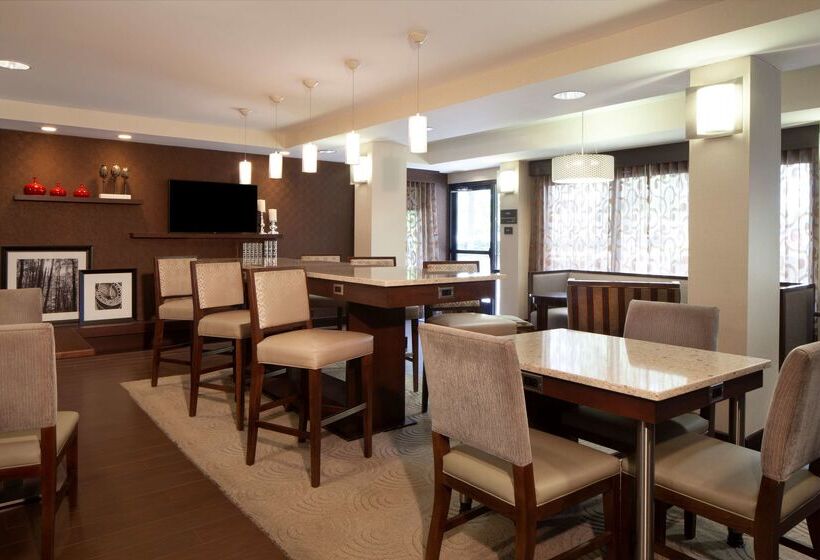 فندق Hampton Inn Lawrenceville