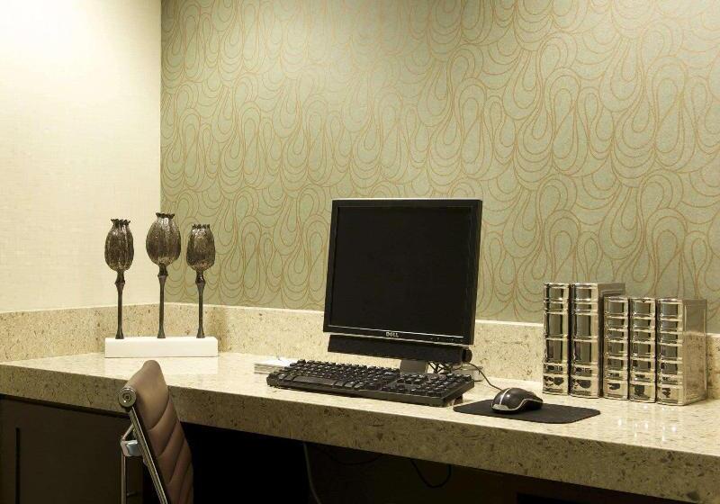 فندق Hampton Inn Lawrenceville
