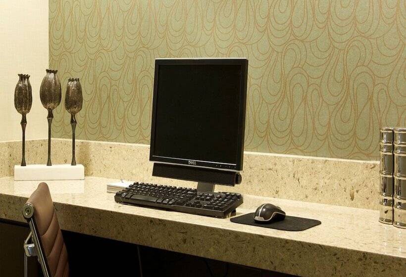 فندق Hampton Inn Lawrenceville