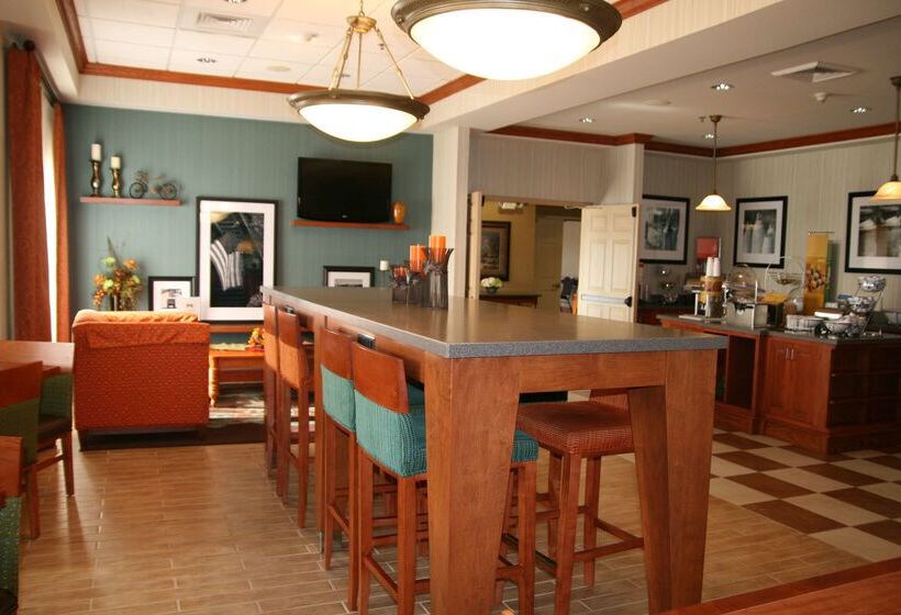 호텔 Hampton Inn Lebanon