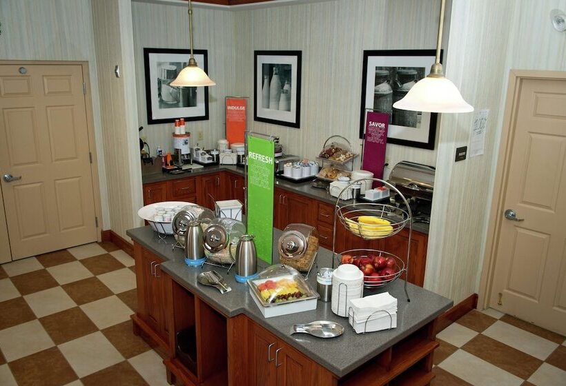 호텔 Hampton Inn Lebanon