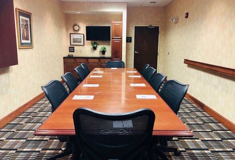 فندق Hampton Inn Lewisburg