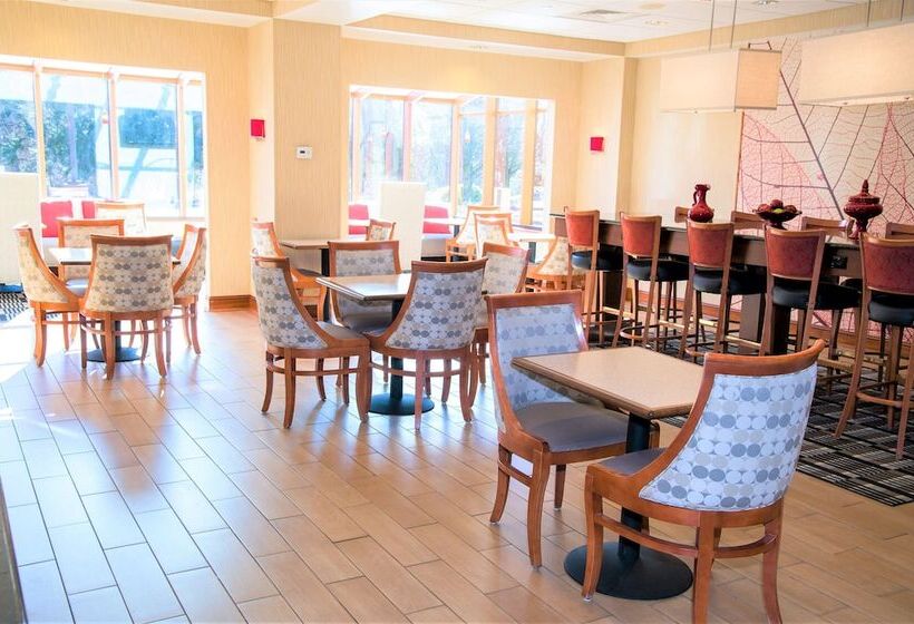 فندق Hampton Inn Lewisburg