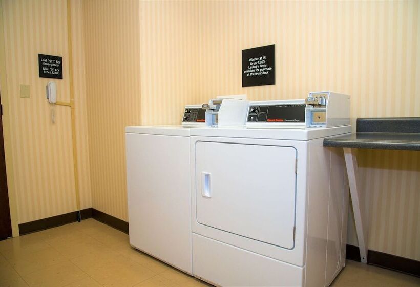 فندق Hampton Inn Lewisburg