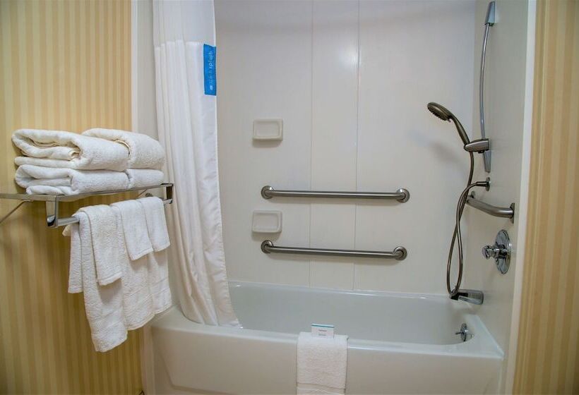 فندق Hampton Inn Lewisburg