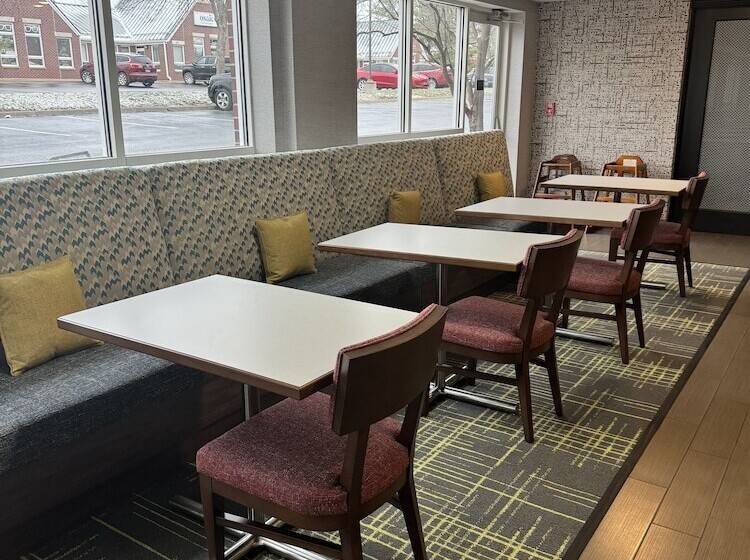 בית מלון כפרי Hampton Inn Lincoln South/heritage Park