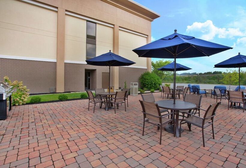 هتل Hampton Inn Marietta